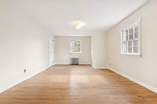 97 Westcott Blvd, New York, NY 10314 - Photo 5
