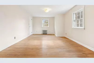 97 Westcott Boulevard, New York, NY 10314 - Photo 3