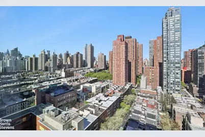 340 E 93rd Street #24K, New York City, NY 10128 - Photo 7