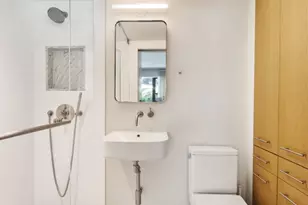 230 E 15th St, New York City, NY 10003 - Photo 5
