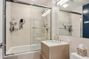 534 W 42nd St, New York City, NY 10036 - Photo 7