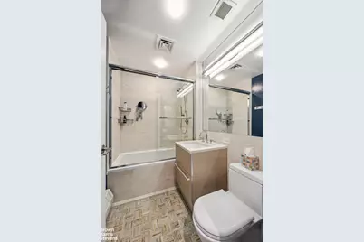 534 W 42nd Street #2, New York City, NY 10036 - Photo 7