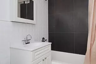 200 E 36th St, New York, NY 10016 - Photo 5