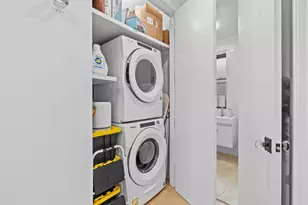 24-75 38th St, New York City, NY 11103 - Photo 5