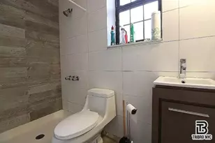465 Chauncey St, New York City, NY 11233 - Photo 7