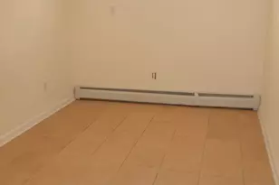 19-10 150th St, New York City, NY 11357 - Photo 15