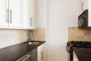 9 Barrow St, New York City, NY 10014 - Photo 3