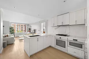 212 Warren St, New York City, NY 10282 - Photo 1