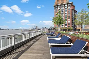 212 Warren St, New York City, NY 10282 - Photo 13