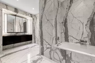 157 W 57th St, New York City, NY 10019 - Photo 11