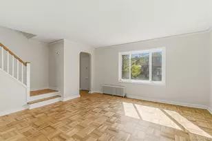 69-25 165th St, New York City, NY 11365 - Photo 9