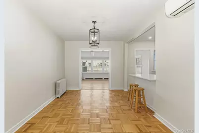 69-25 165th Street, New York City, NY 11365 - Photo 5
