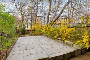323 15th St, New York City, NY 11215 - Photo 21
