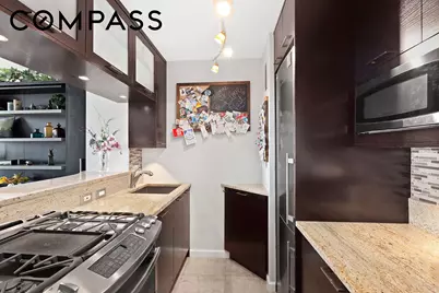 2025 Broadway #29G, New York City, NY 10023 - Photo 3