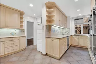 410 E 57th St, New York City, NY 10022 - Photo 3