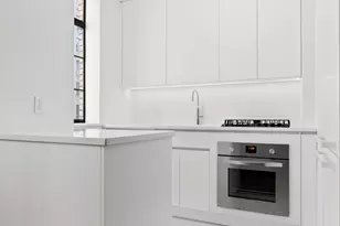 333 W 56th St, New York City, NY 10019 - Photo 5