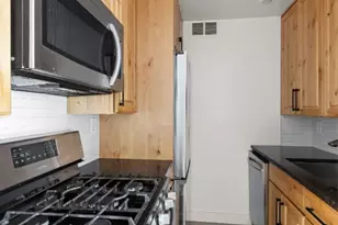 333 E 14th St, New York City, NY 10003 - Photo 3
