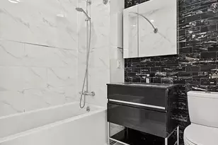 11-12 44th Dr, New York City, NY 11101 - Photo 5