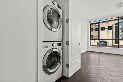 11-12 44th Drive #2-A, New York City, NY 11101 - Photo 3