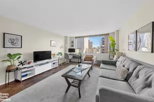 130 W 67th St, New York City, NY 10023 - Photo 1