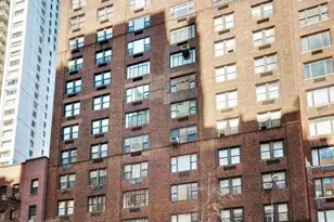 325 E 57th St, New York City, NY 10022 - Photo 11