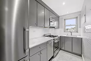 3 Sheridan Square, New York City, NY 10014 - Photo 9