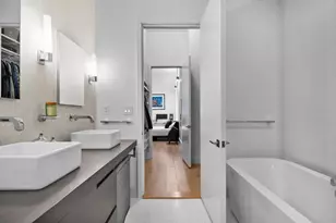 360 Furman St, New York City, NY 11201 - Photo 11