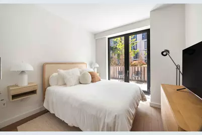 500 W 45th Street #211, New York City, NY 10036 - Photo 5