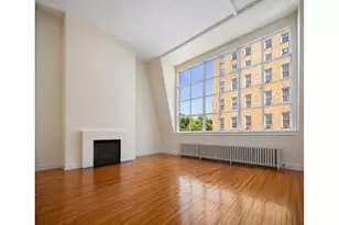 10 W 9th St, New York City, NY 10011 - Photo 3