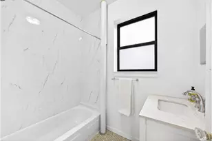 41 W 82 St, New York City, NY 10024 - Photo 5