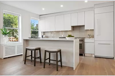 148-09 Northern Boulevard #4E, New York City, NY 11354 - Photo 15