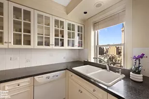 650 Park Ave, New York City, NY 10065 - Photo 3
