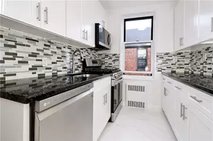 3025 Ocean Ave, New York City, NY 11235 - Photo 13