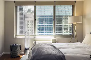 333 E 45th St, New York City, NY 10017 - Photo 3