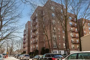 930 E 7th St, New York City, NY 11230 - Photo 11