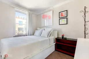 930 E 7th St, New York City, NY 11230 - Photo 9