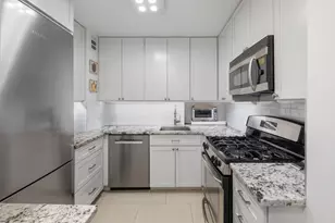 301 E 69th St, New York City, NY 10021 - Photo 5
