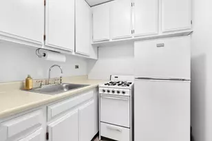 115 E 9th St, New York City, NY 10003 - Photo 5