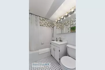235 E 57th Street #12D, New York City, NY 10022 - Photo 5