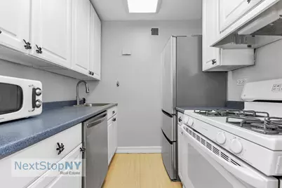 235 E 57th Street #12D, New York City, NY 10022 - Photo 13