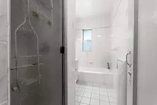 915 E 17th St, New York City, NY 11230 - Photo 15