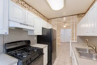 915 E 17th Street #116, New York City, NY 11230 - Photo 3