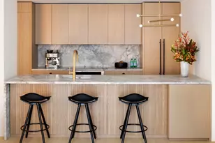 349 W 51st St, New York City, NY 10019 - Photo 5