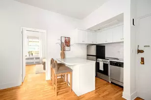 26 Gramercy Pk S, New York City, NY 10003 - Photo 5