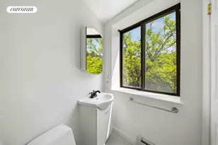 188 Woodpoint Rd, New York City, NY 11211 - Photo 9
