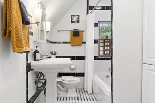 739 Argyle Rd, New York City, NY 11230 - Photo 19