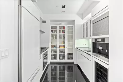 60 E 55th Street #PH2, New York, NY 10022 - Photo 3