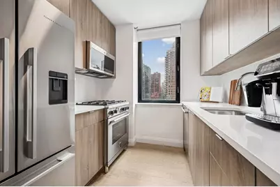 345 E 94th Street #26E, New York, NY 10128 - Photo 5