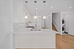 147 Luquer St, New York City, NY 11231 - Photo 3