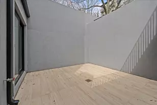 147 Luquer St, New York City, NY 11231 - Photo 21